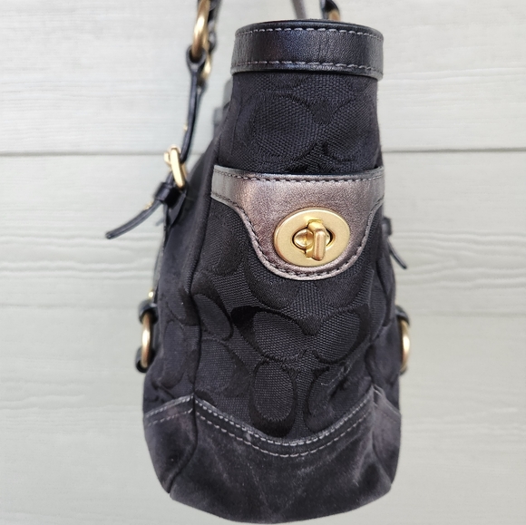 Vintage Coach Signature Jaquard Shoulder Bag - Picture 5 of 14